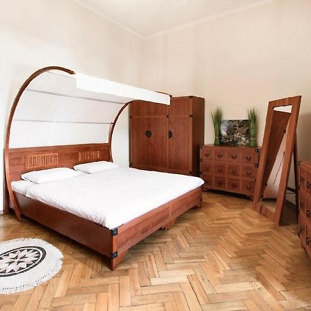 Vidfort Вороного Lviv Eksteriør billede
